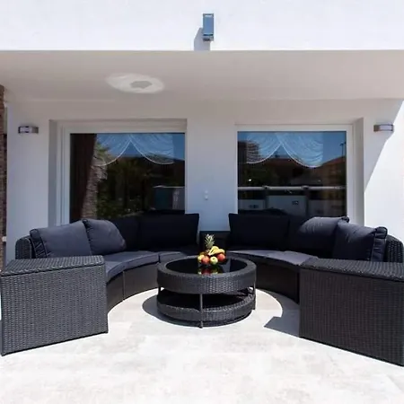 Tatjana דירה וודיצה